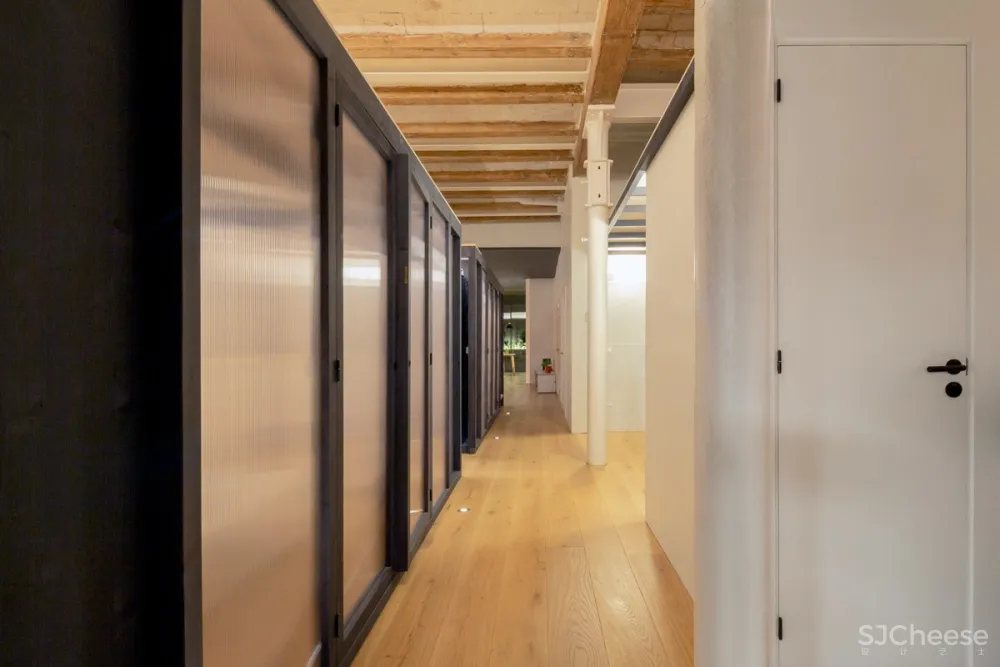 The Room / Nook architects