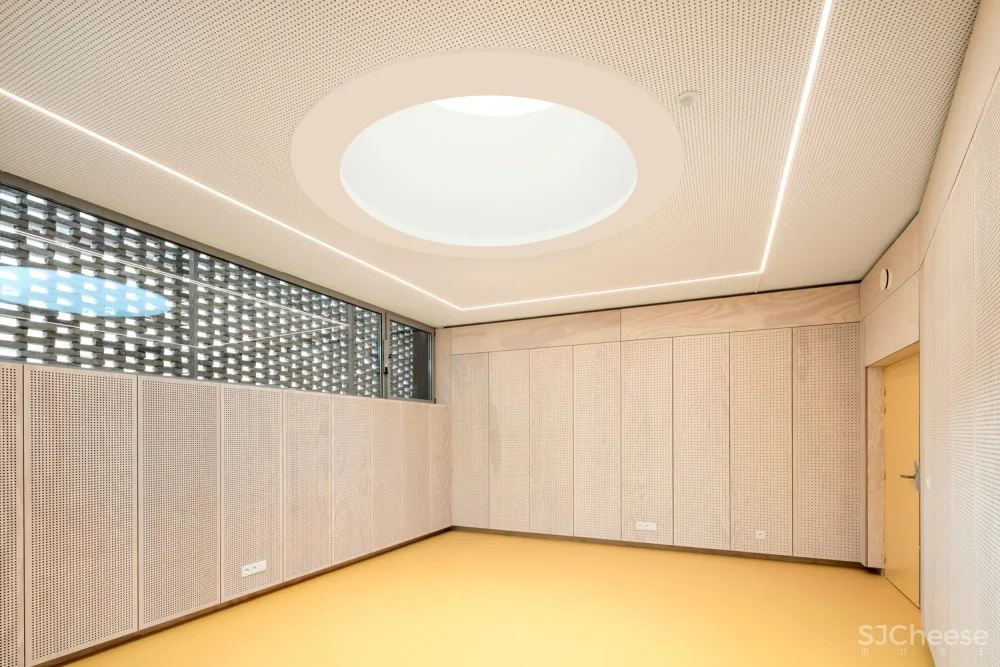 Elancourt Music School / Opus 5 architectes