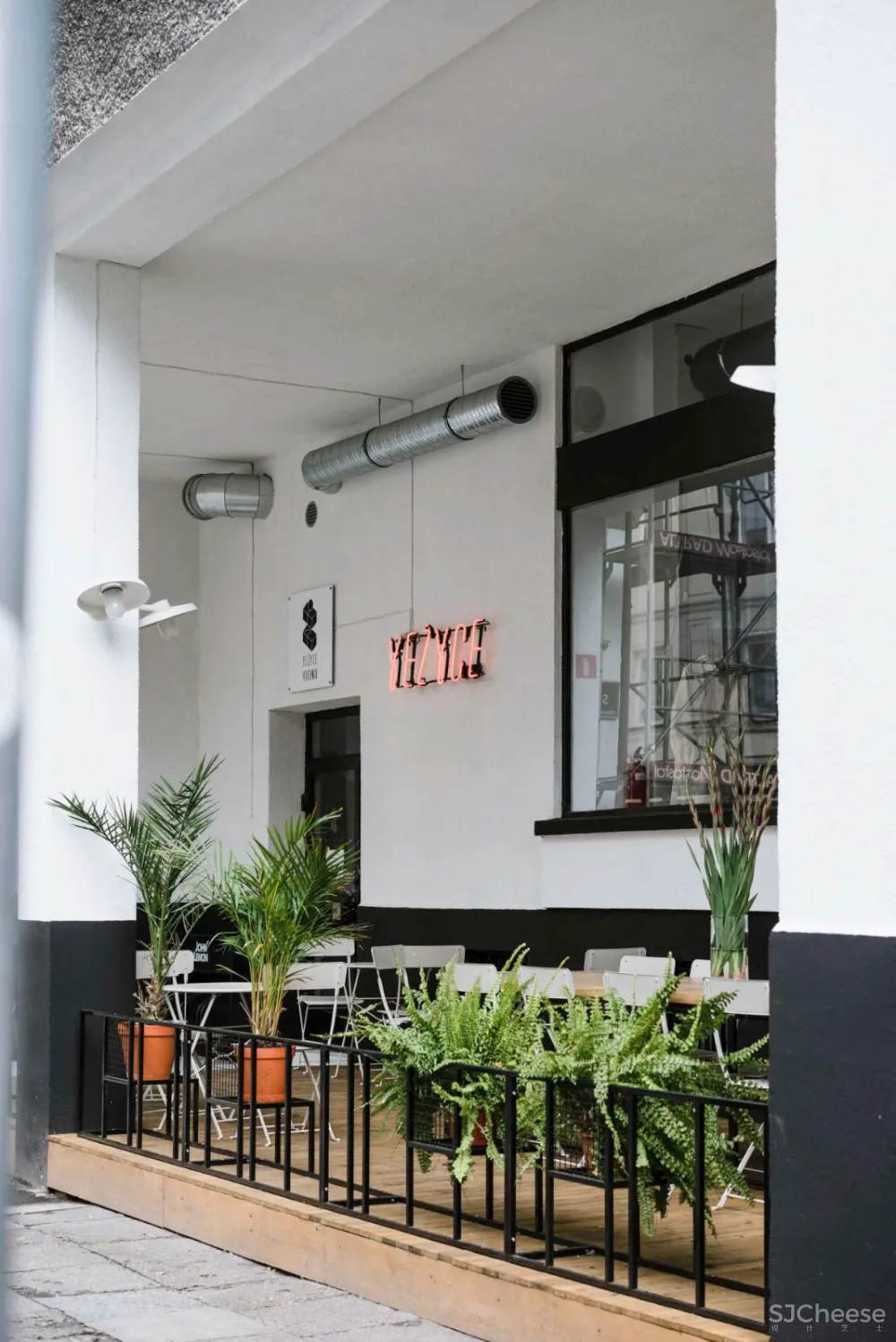 首发 | Wiercinski Studio 现代主义文化复兴新艺术风格:波兰 Yezyce Kuchnia餐厅