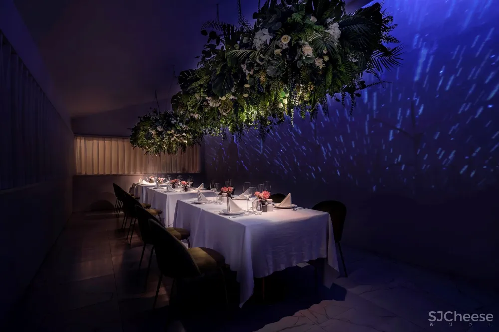 翠贝卡河西旗舰店,南京 / 南京市線状建筑设计研究室