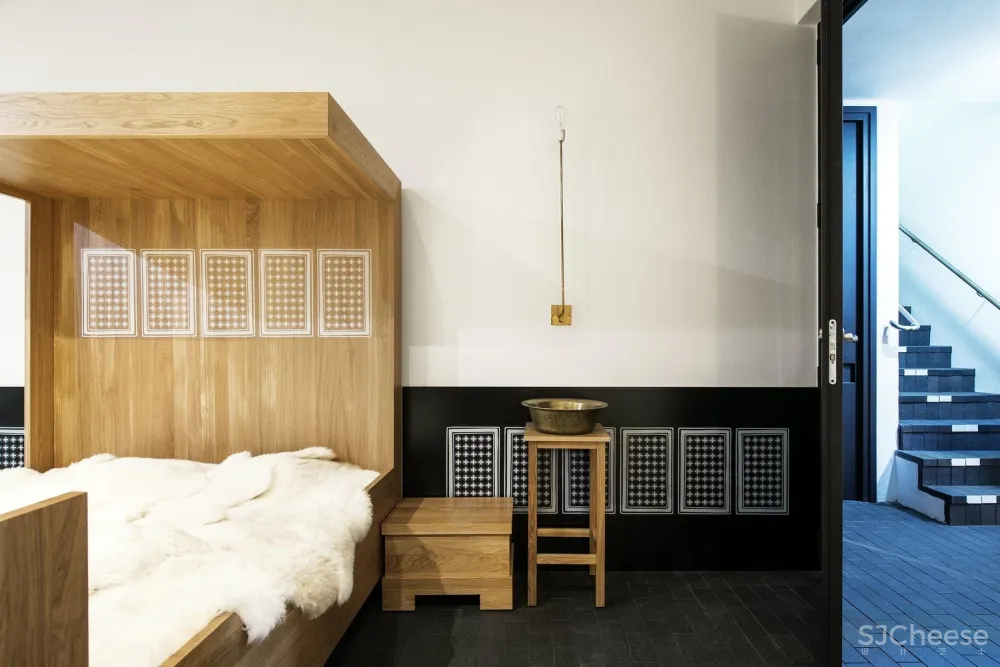 朝圣者之家 / KAOS Architects