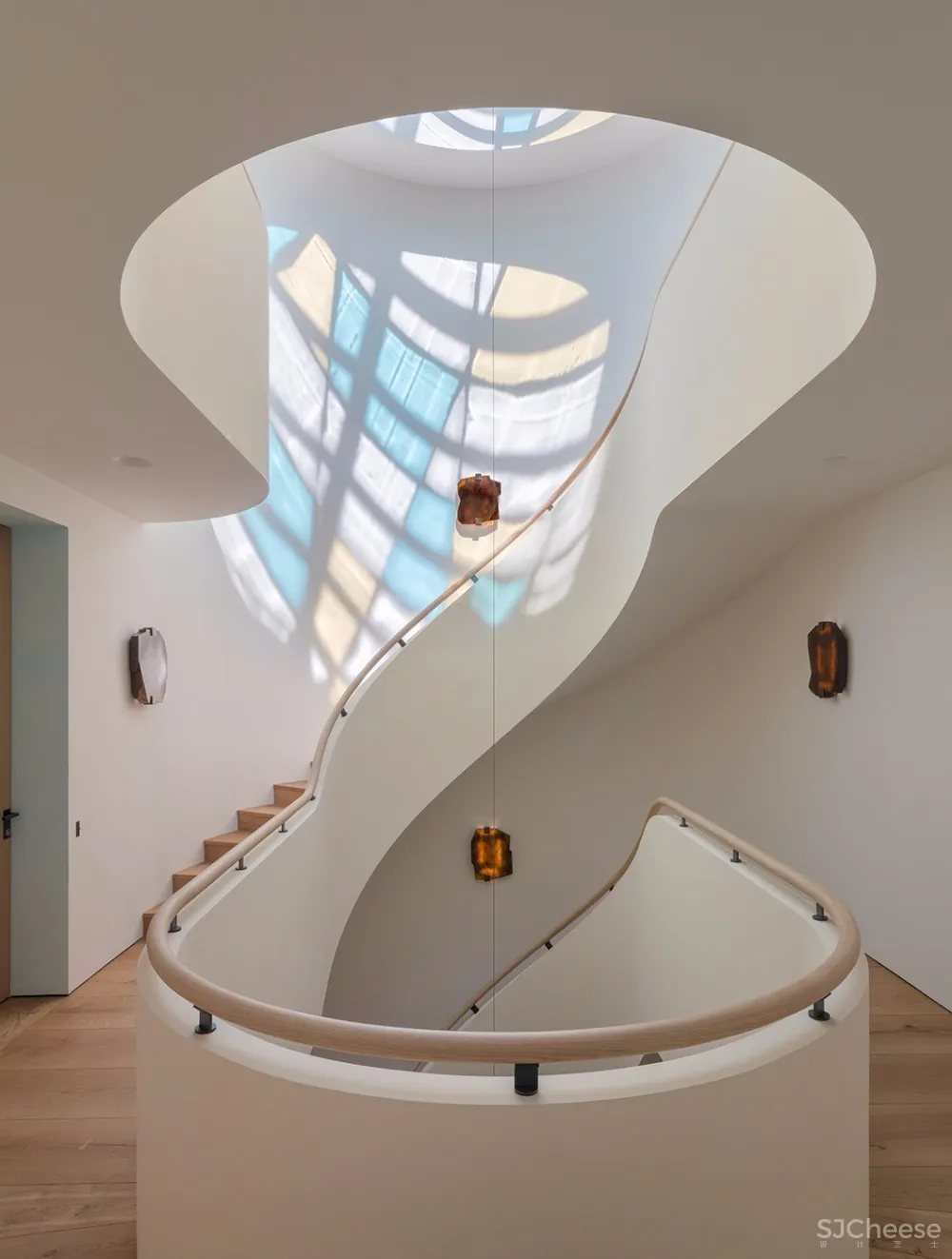 设计大师奇妙的色彩构成丨惊艳的设计全在于此