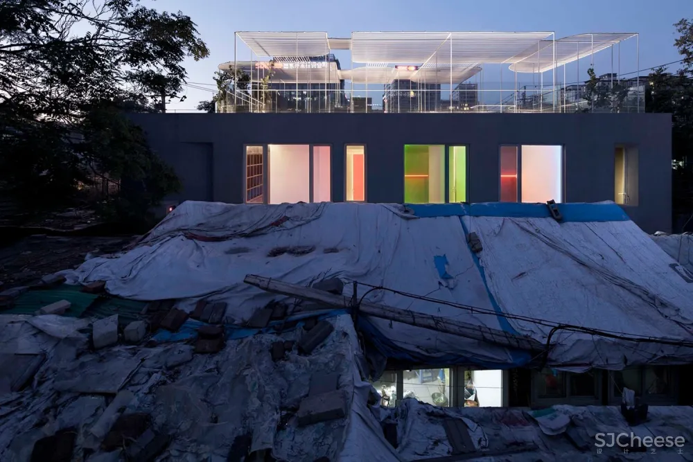 Baitasi Hutong Gallery / DnA