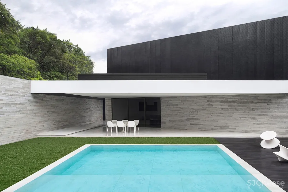 Studio Guilherme Torres | 圣保罗高级公寓 V2 House