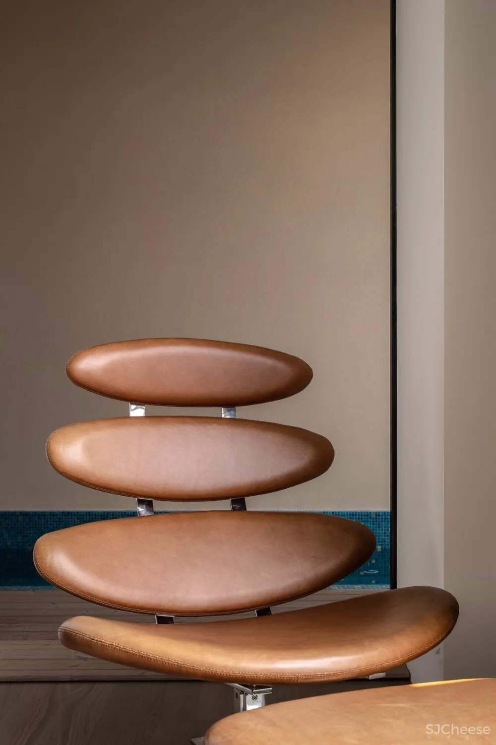 新作| 广州 500m² 大平层无敌江景奢宅，对望广州塔，超大空中泳池！