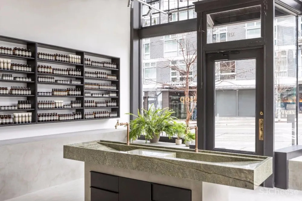 Alain Carle | 创造小而精致的空间