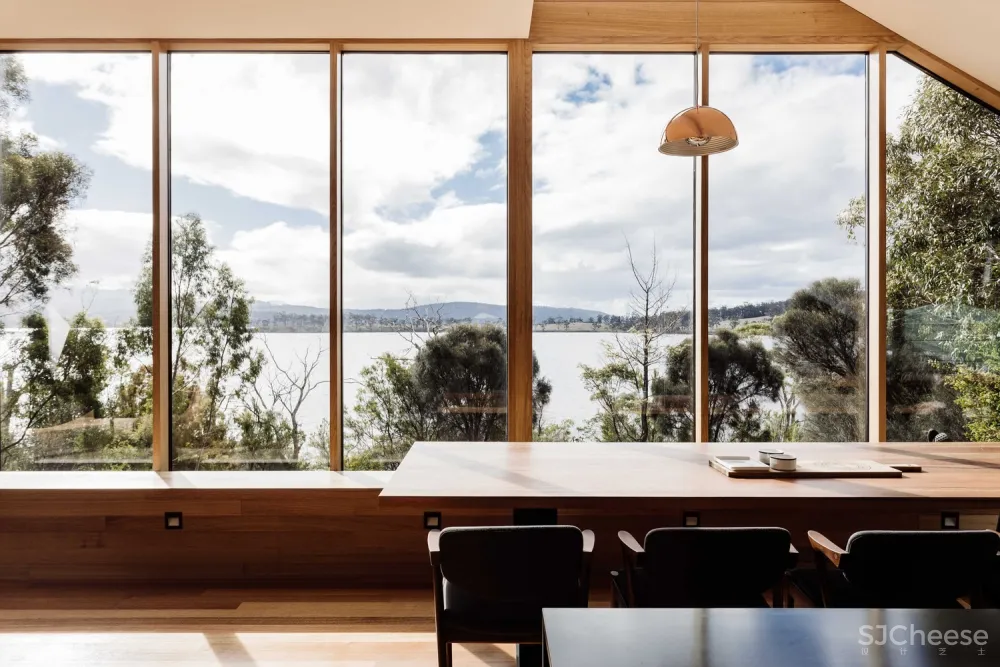 阿波罗湾屋,围绕旧棚屋搭建的度假小屋 / Dock4 Architecture