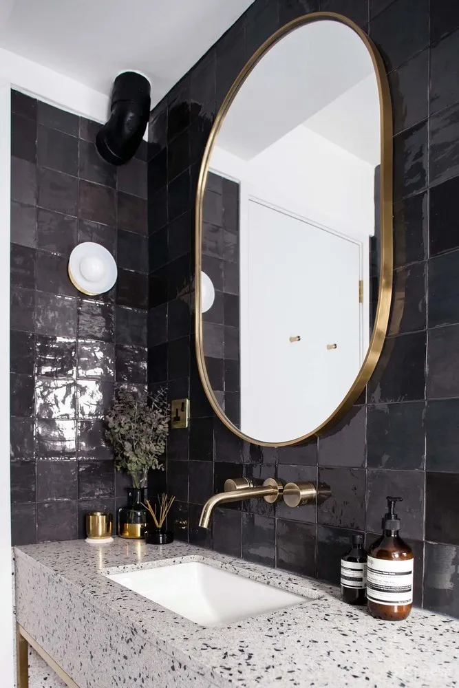 香港鲗鱼涌住宅 / 林子設計