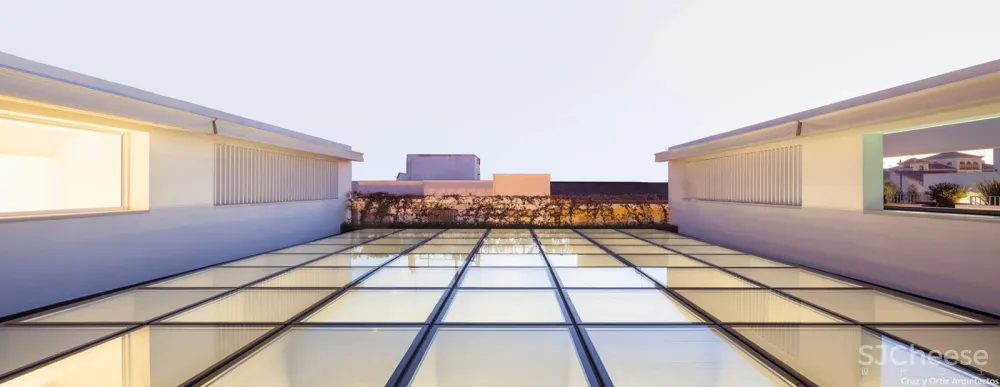 Mercer酒店,西班牙 / Cruz y Ortiz Architects