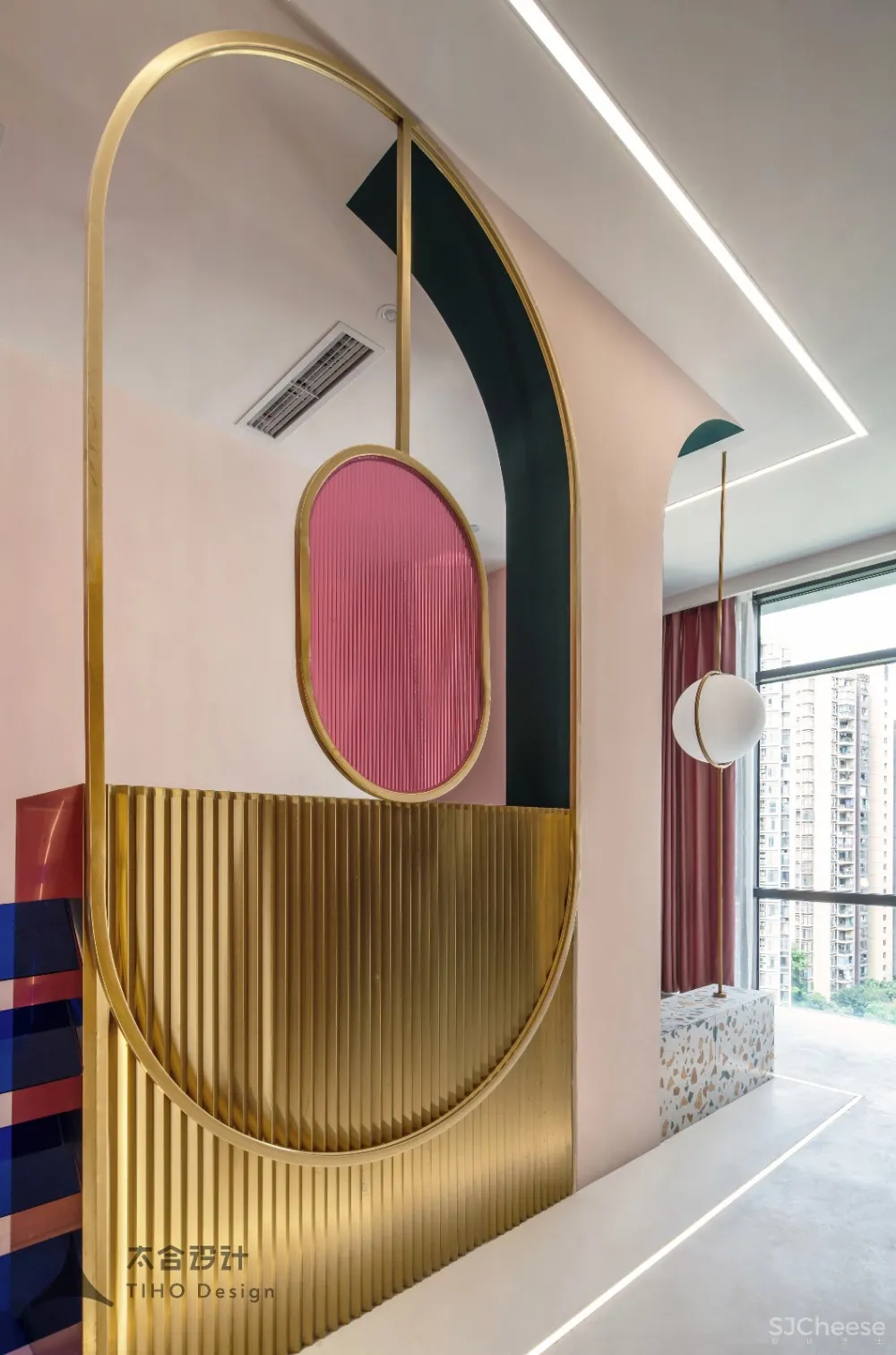 重庆偷喜酒店:22色的梦