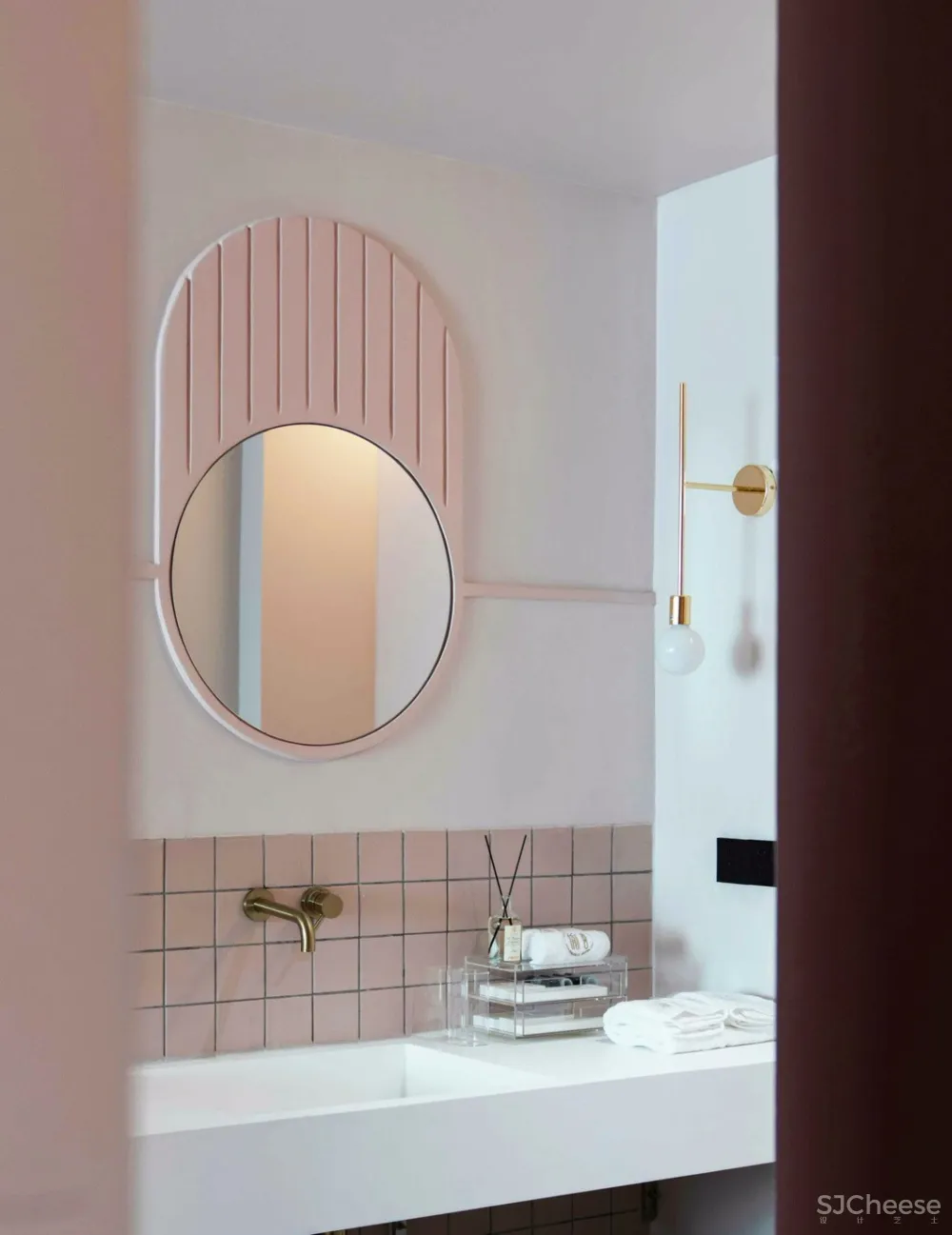 设计师用22色丨描绘了一个共通的梦