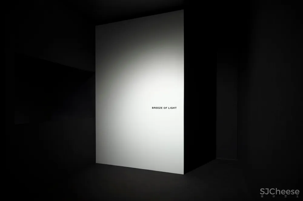 最新 | nendo：米兰 breeze of light装置