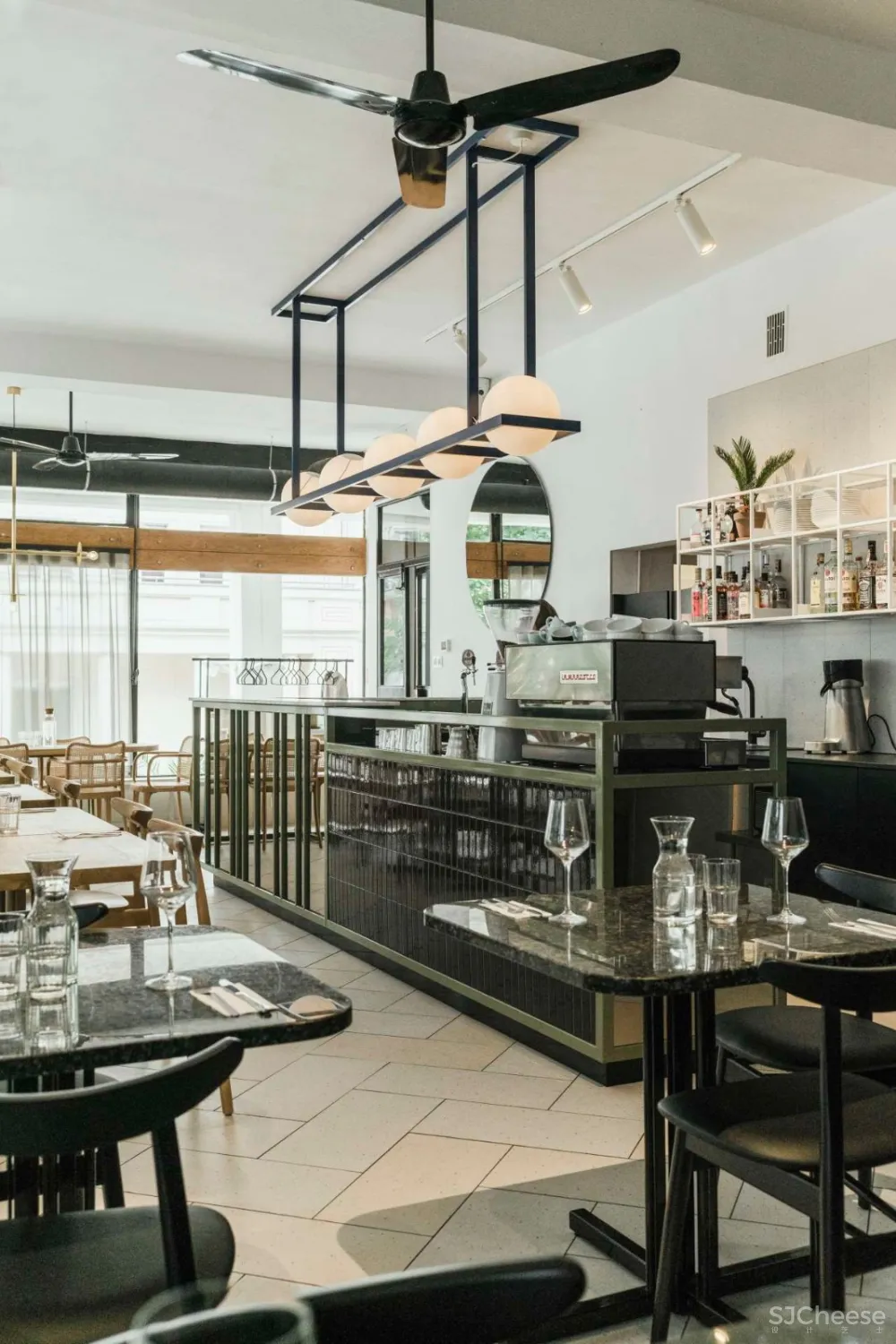 首发 | Wiercinski Studio 现代主义文化复兴新艺术风格:波兰 Yezyce Kuchnia餐厅