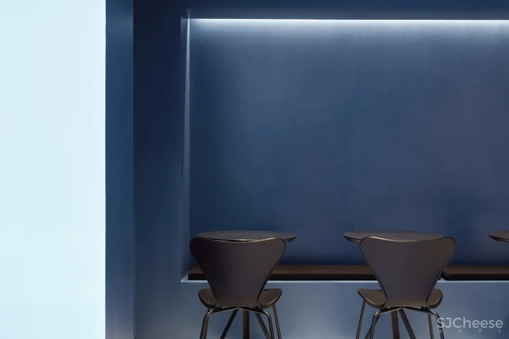 新作 | 大成设计：一半深蓝，一半浅灰 – ULUCKY甜品店