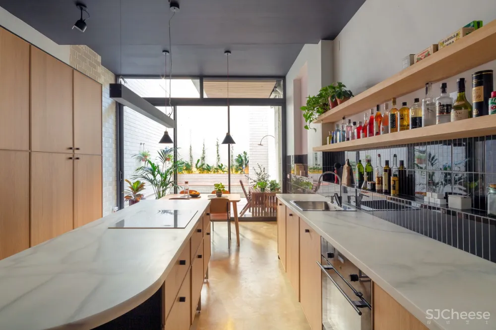 The Room / Nook architects