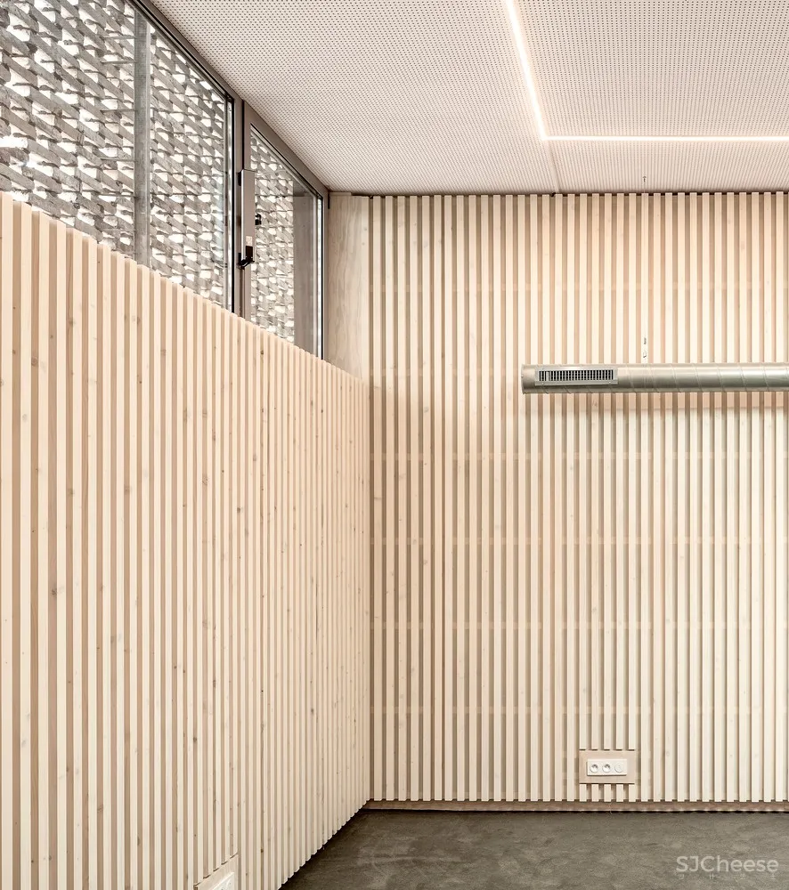 Elancourt Music School / Opus 5 architectes