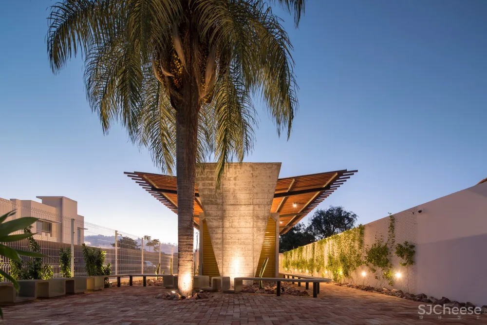 Lins Arquitetos Associados工作室/ Lins Arquitetos Associados