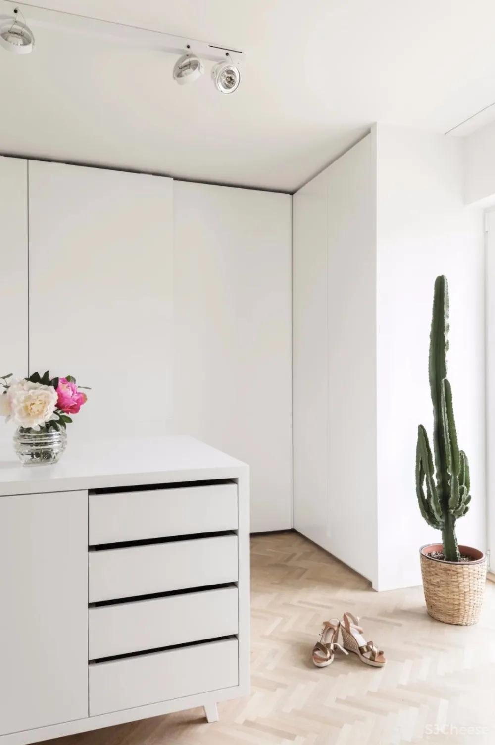 Noémi Architect | 讲述极简主义的精髓