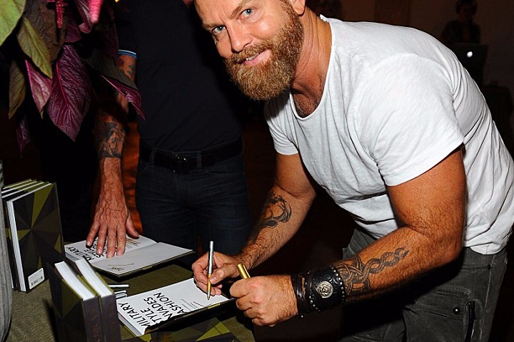 Timothy Godbold | 崇尚天然材料的内在美