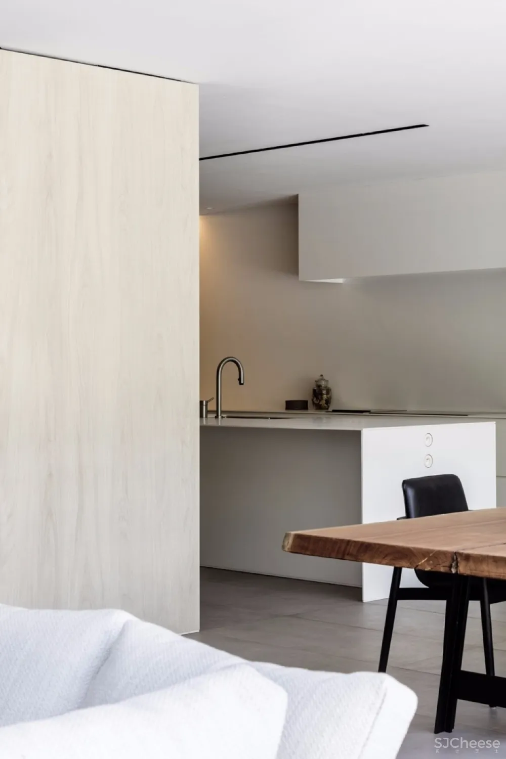 Noémi Architect | 讲述极简主义的精髓