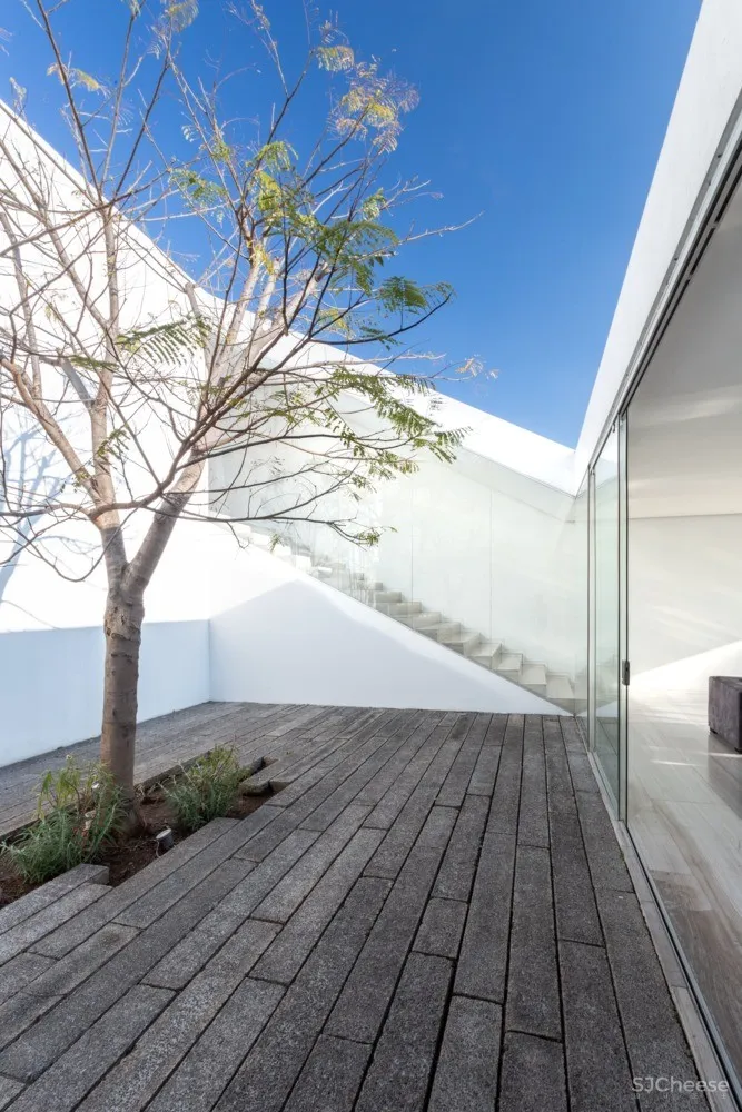 House JA / HW-STUDIO