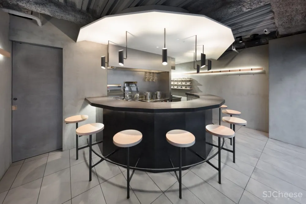 Noodle Shop Hyottoko by Keiji Ashizawa Design