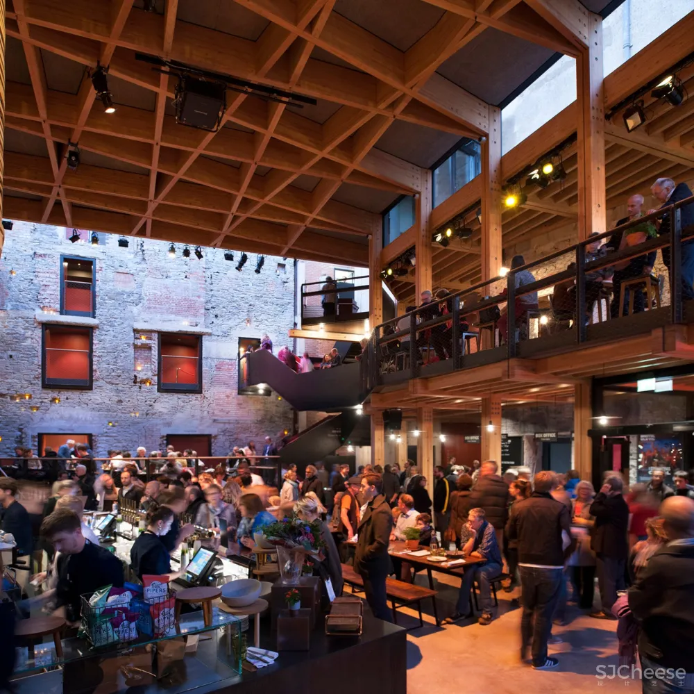 布里斯托尔老维克剧院，英国 / Haworth Tompkins