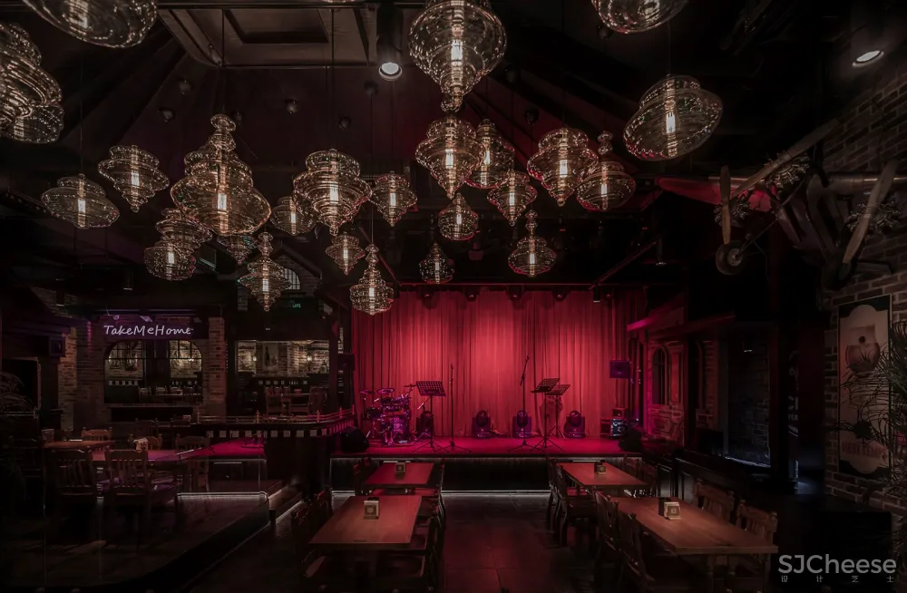 翠贝卡河西旗舰店,南京 / 南京市線状建筑设计研究室