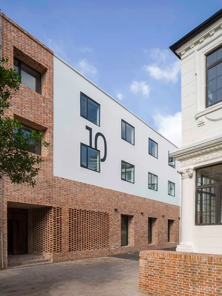 上海愚园路创意园区改造 / 如恩设计研究室