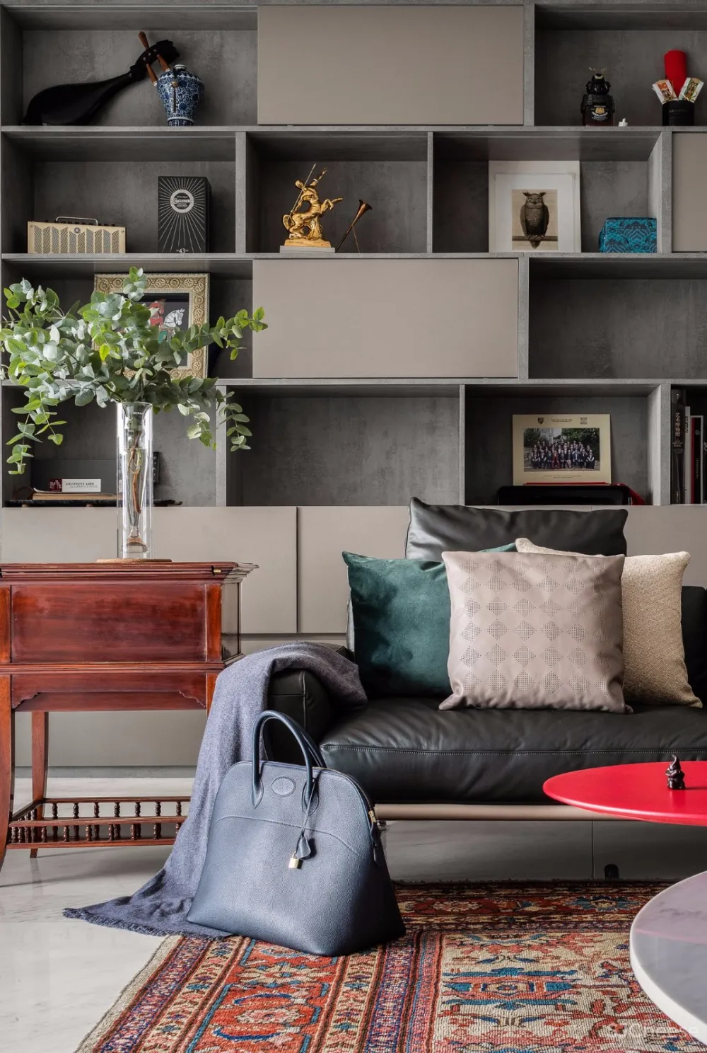 新作| 广州 500m² 大平层无敌江景奢宅，对望广州塔，超大空中泳池！