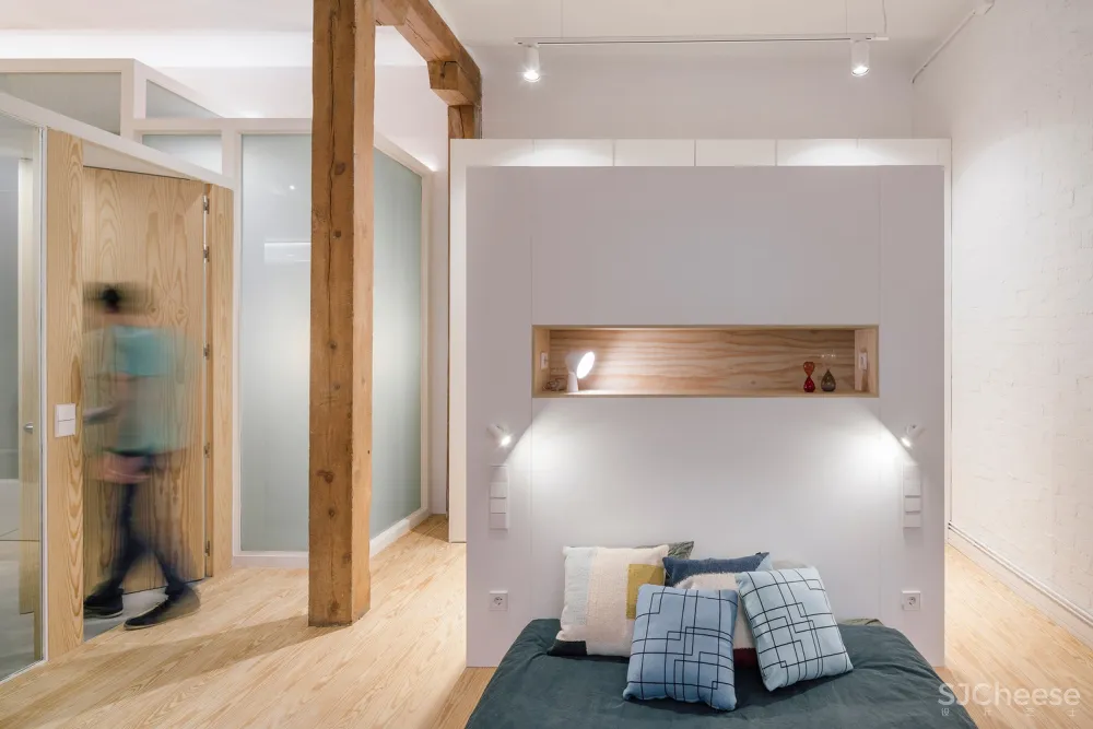 J House / Zooco Estudio