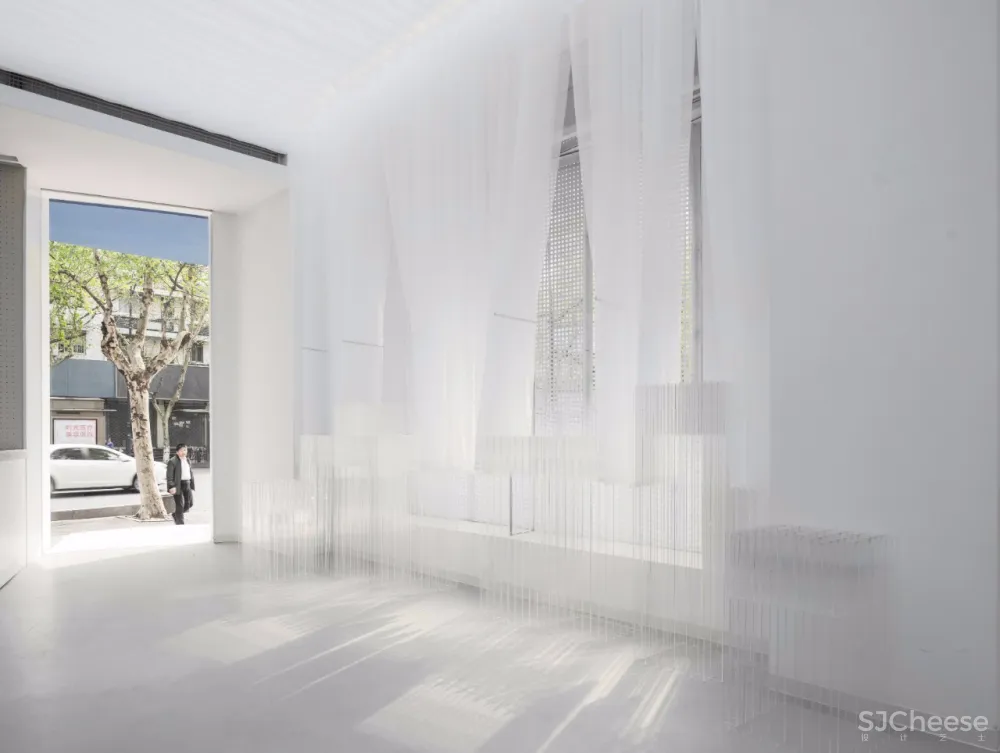 MurMurLab:藏在空间里的十二行诗