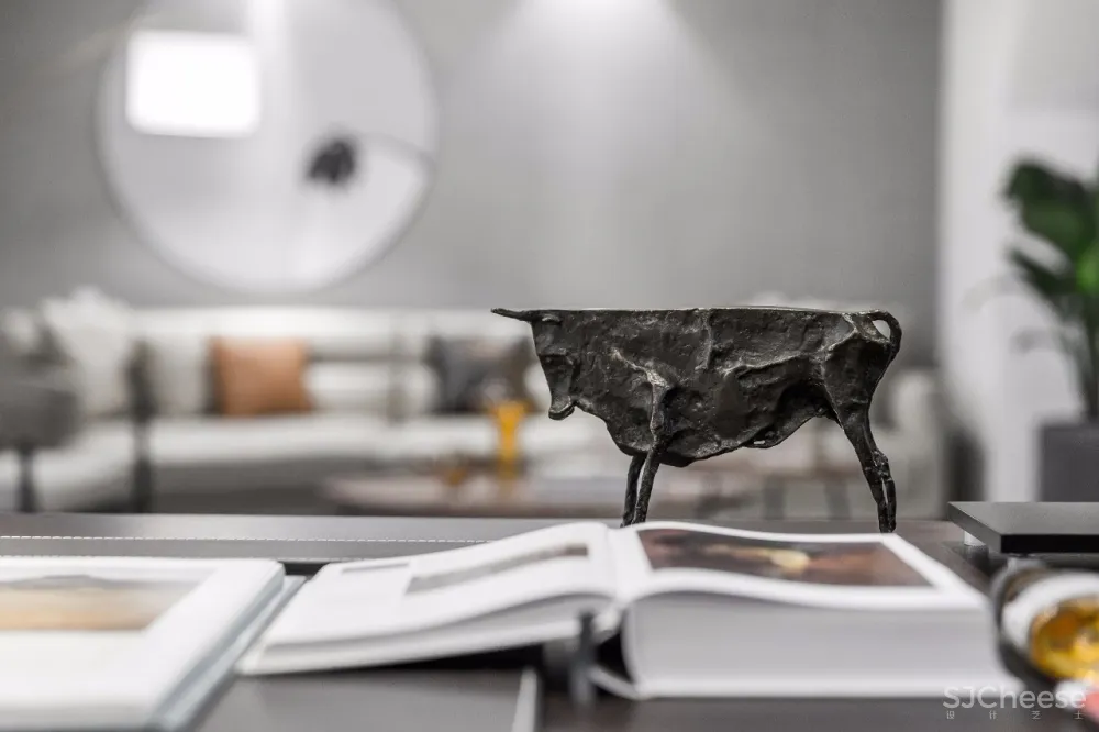 大器空间 丨海上明月