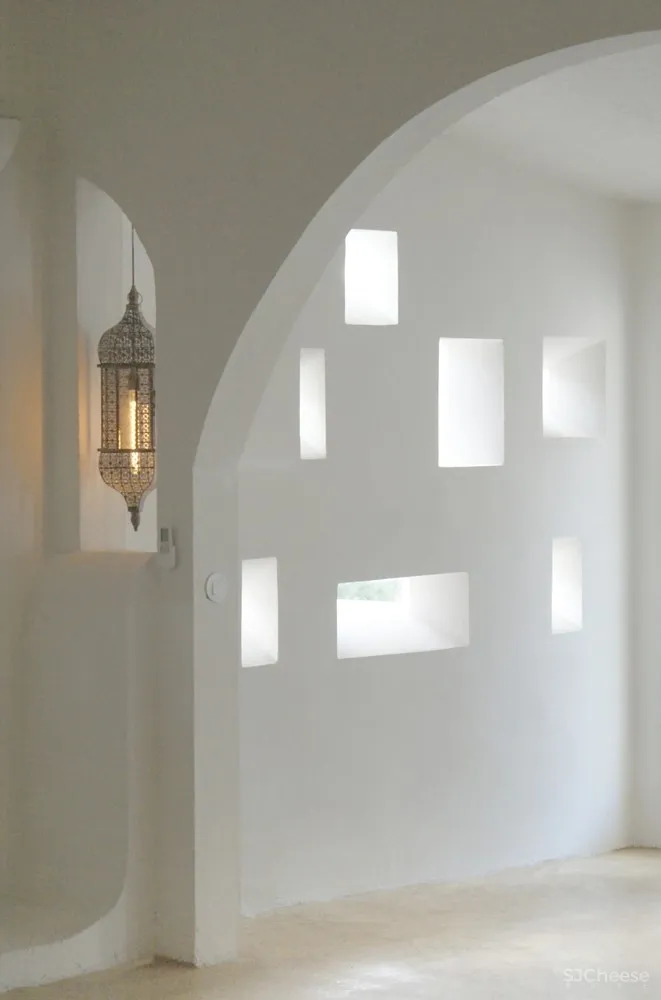 Babak Abnar:伊朗极简别墅改造