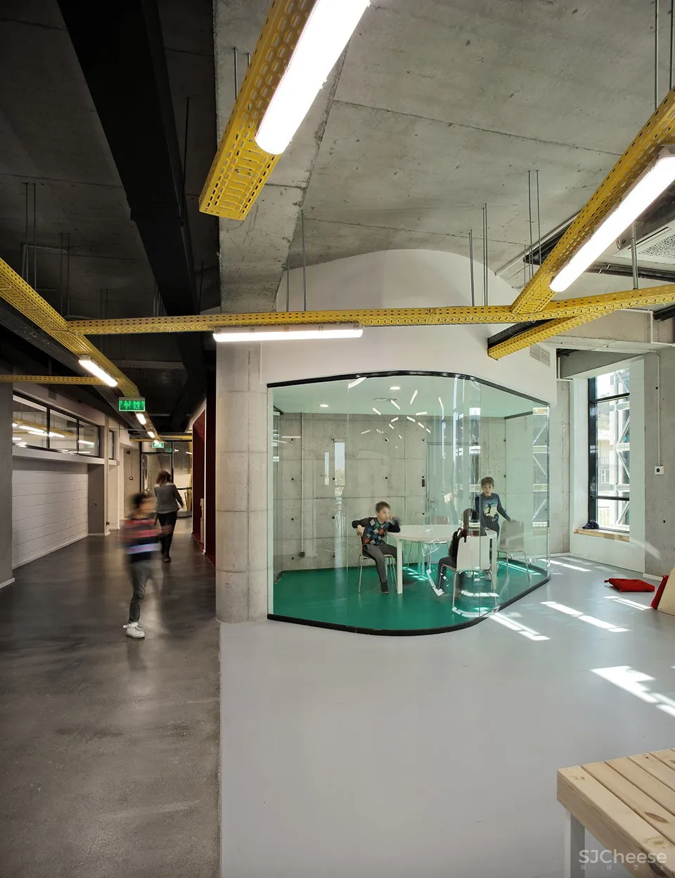 Ayb中学教学楼C座,亚美尼亚 / Storaket Architectural Studio