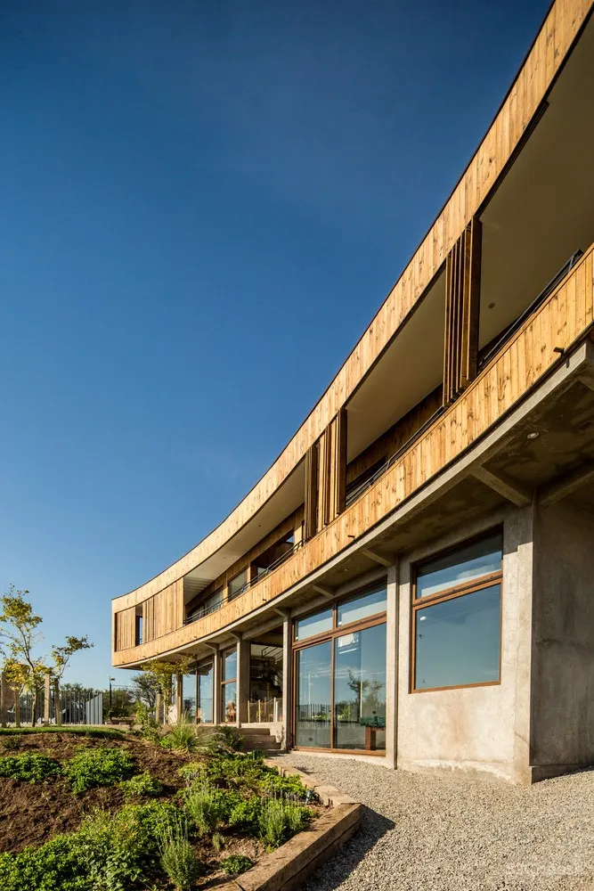 Biourban Arquitectos:橡木色住宅 H.D. House