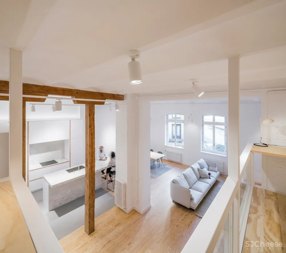 J House / Zooco Estudio