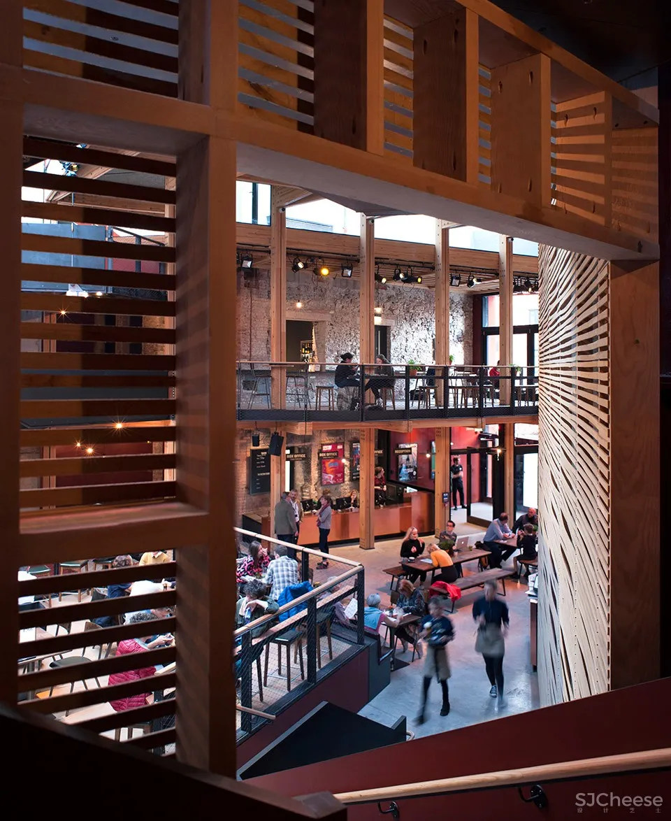 布里斯托尔老维克剧院，英国 / Haworth Tompkins