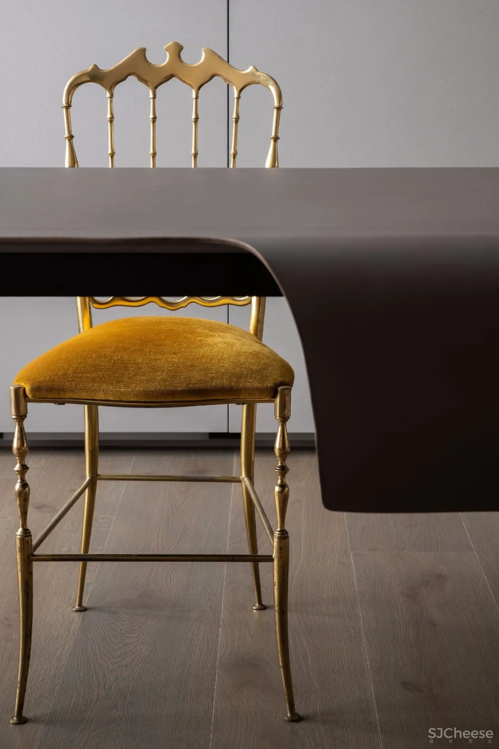 新作| 广州 500m² 大平层无敌江景奢宅，对望广州塔，超大空中泳池！