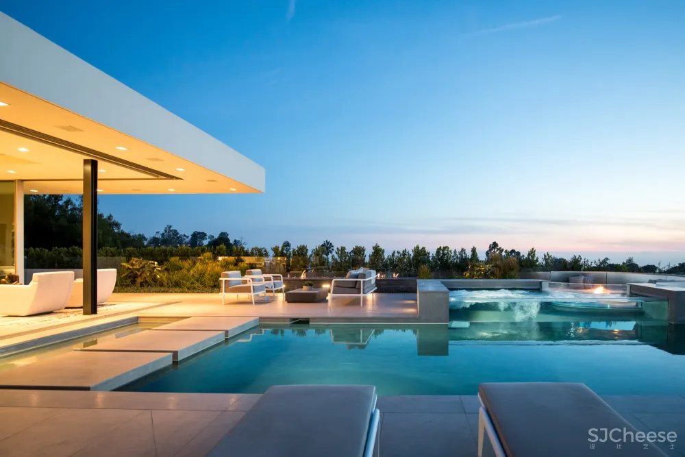 Whipple Russell Architects | 小夜曲雕塑山顶住宅 Carla Ridge