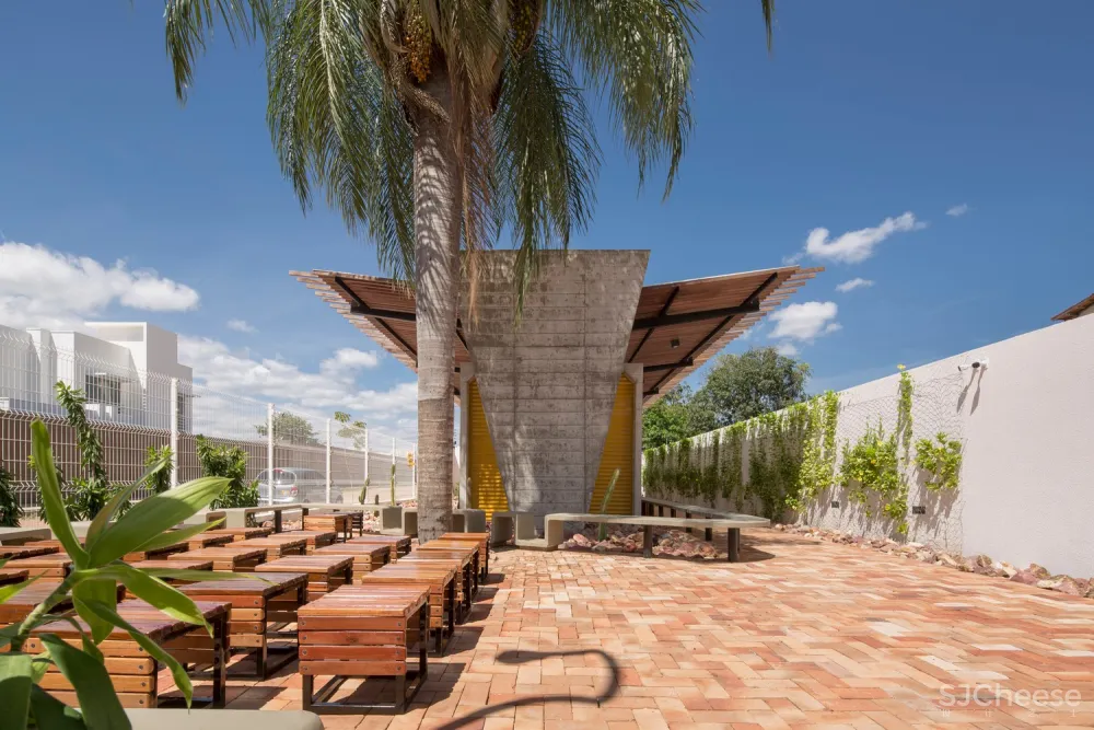 Lins Arquitetos Associados工作室/ Lins Arquitetos Associados