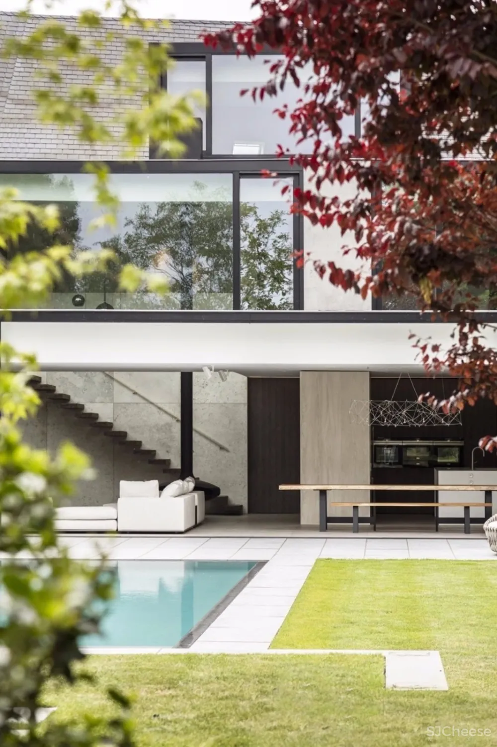 Noémi Architect | 讲述极简主义的精髓