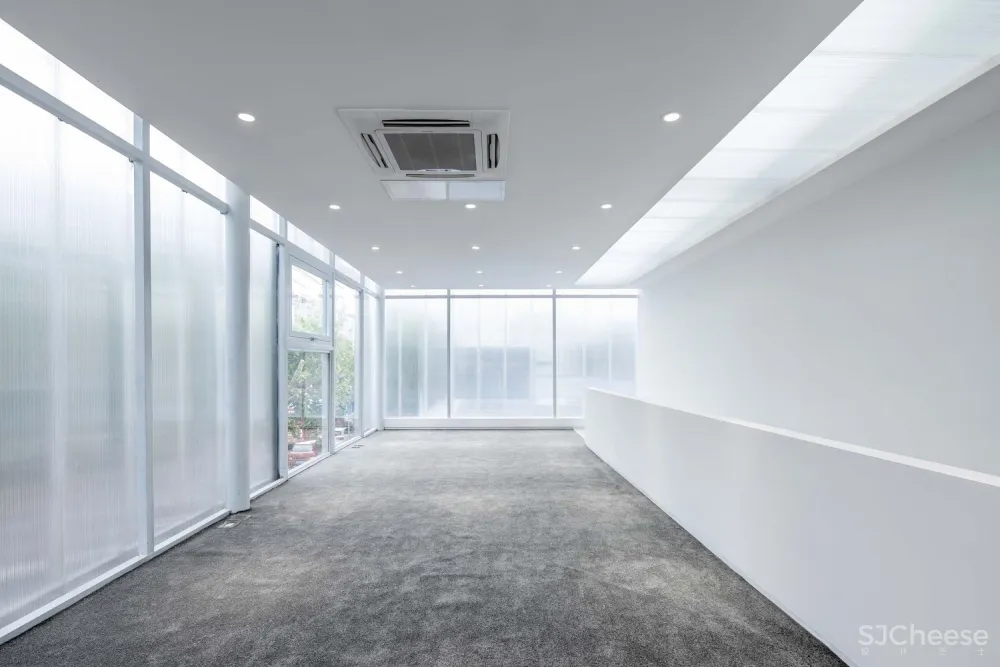 徐州星宿城市公寓售楼处 / odd