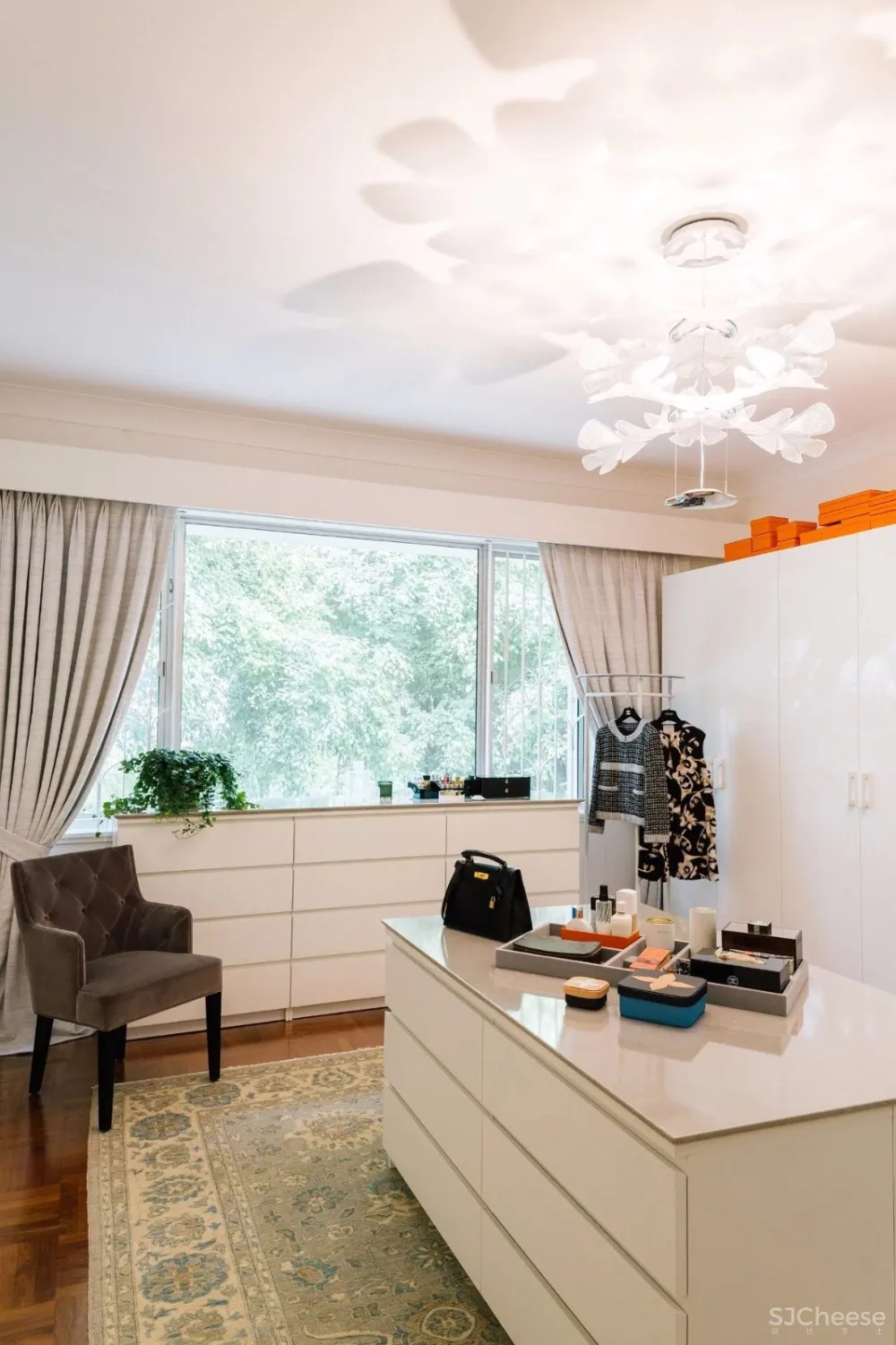 新作 | 950m² 香港加多利山贵族老宅 :真正的奢侈,为生活所用