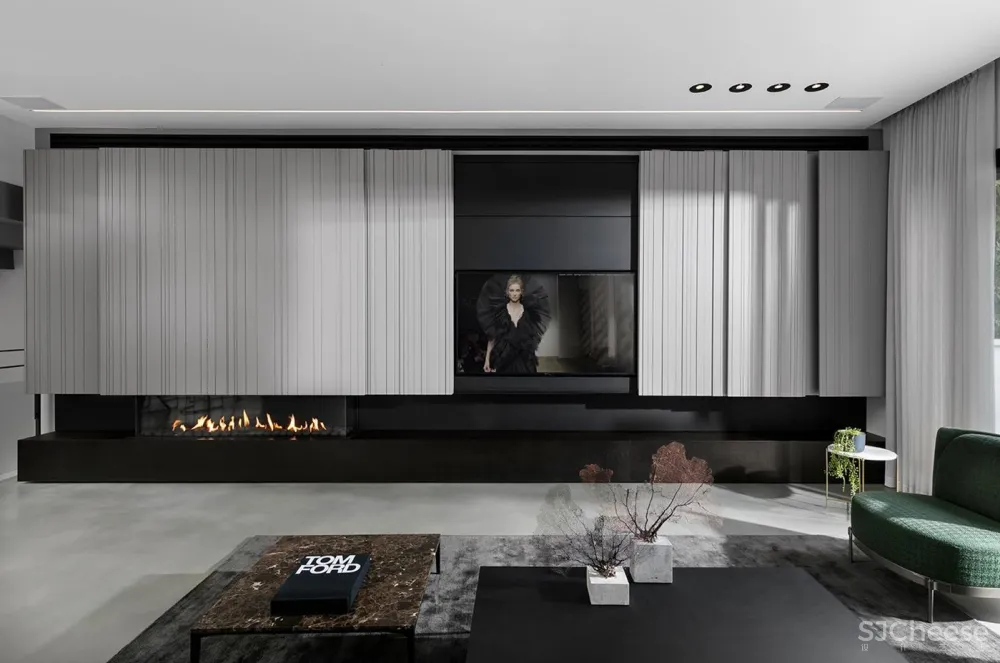 与0932相媲美的设计师丨只做简约纯粹的设计