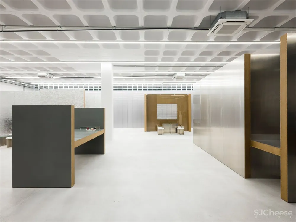 Gonzalez Haase | 里斯本Tem-Plate概念店