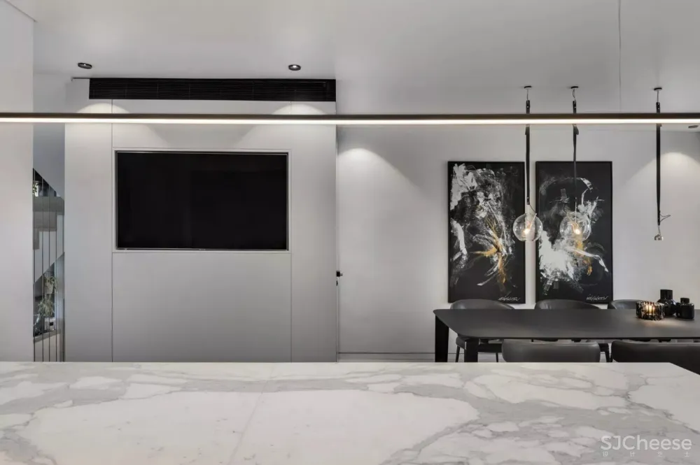 黑白灰品质感大宅 Aviram Kushmirski