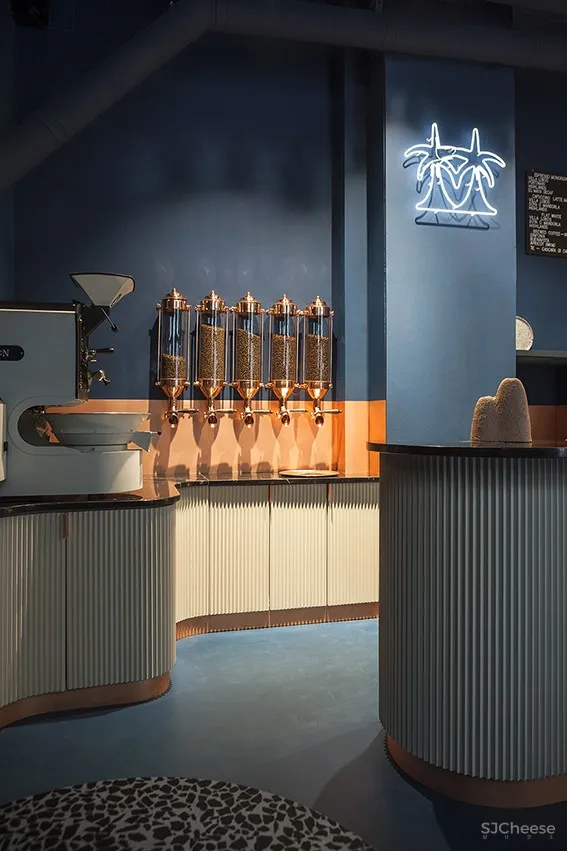 米兰后现代风格咖啡厅 studiopepe