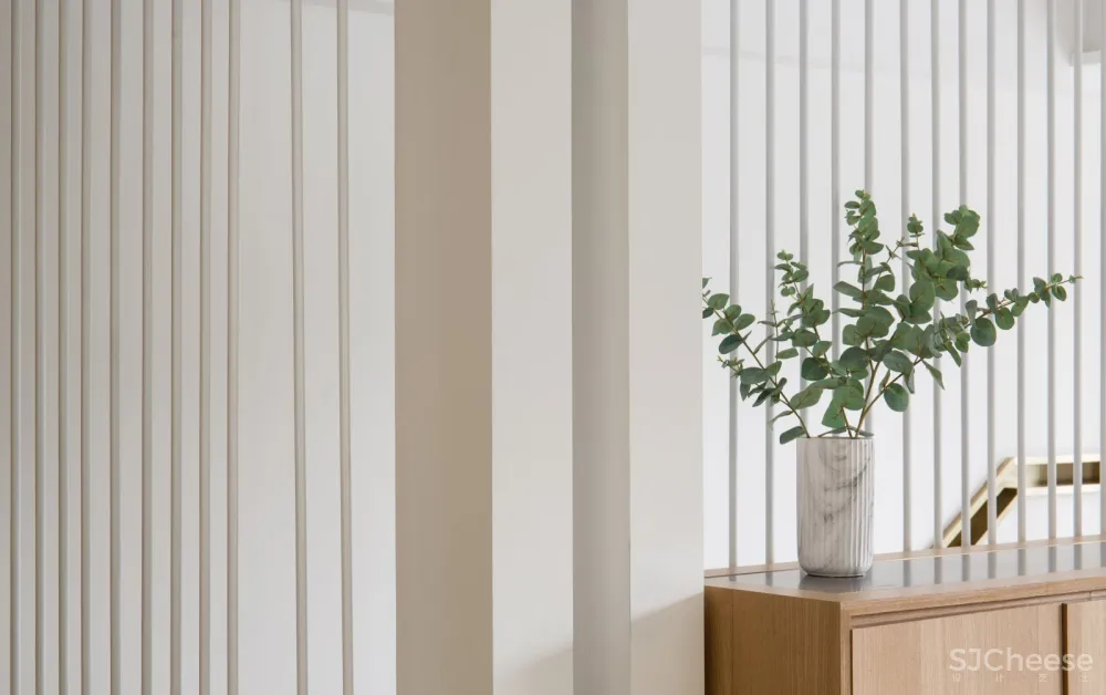 你会不会忽然的出现,在街角的咖啡店!