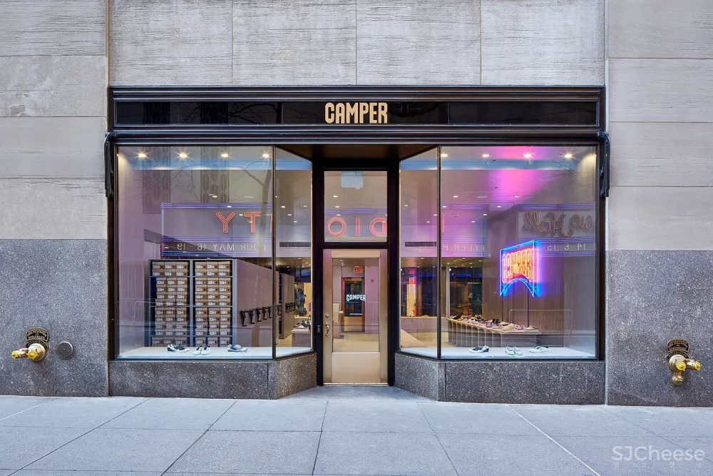 新作 | CAMPER +Jonathan Olivares:Camper 纽约洛克菲勒中心专卖店